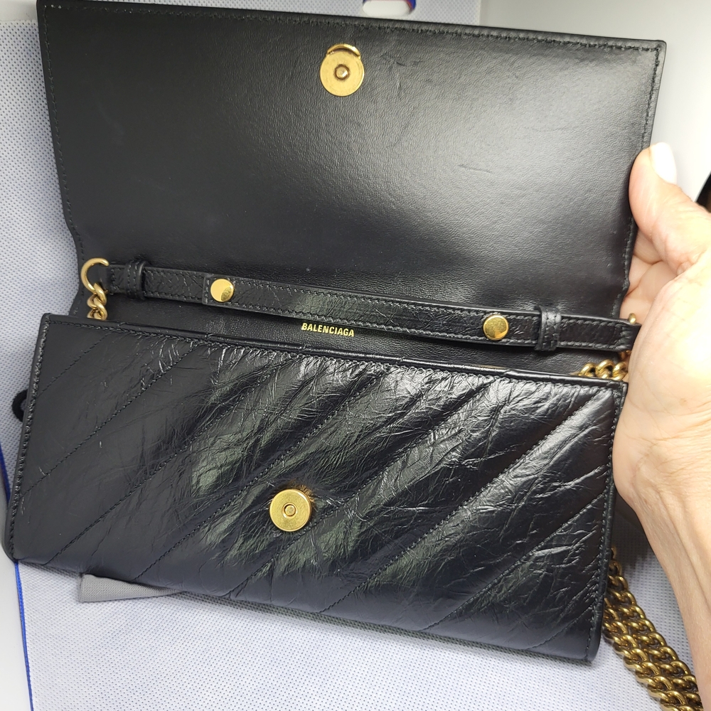 Balenciaga Black Quilted Clutch with Gold Chain. - Picture 8 of 14